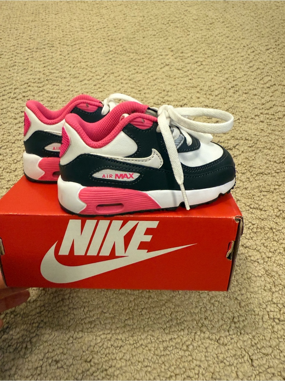 Nike Toddler Air Max 90 Sneakers in Black, White & Pink (SIZE 7C)